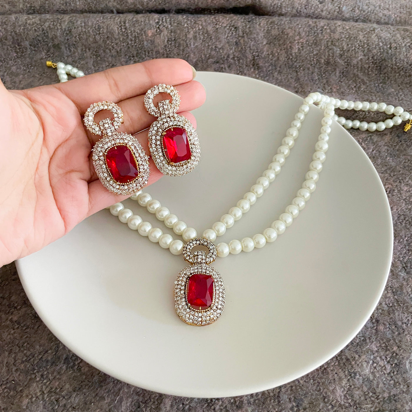 Dur-e-Husun Necklace Set | S-52
