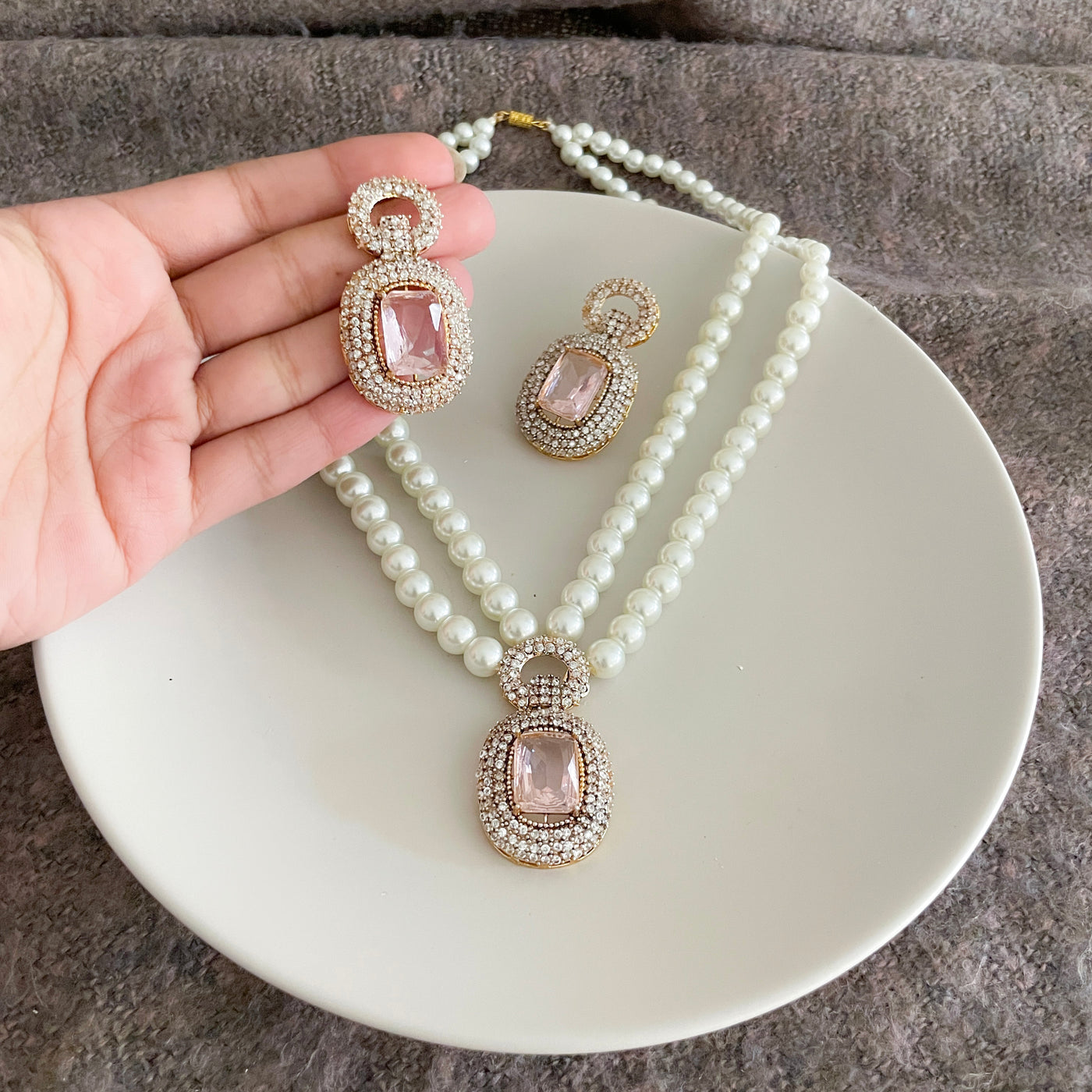 Dur-e-Husun Necklace Set | S-52