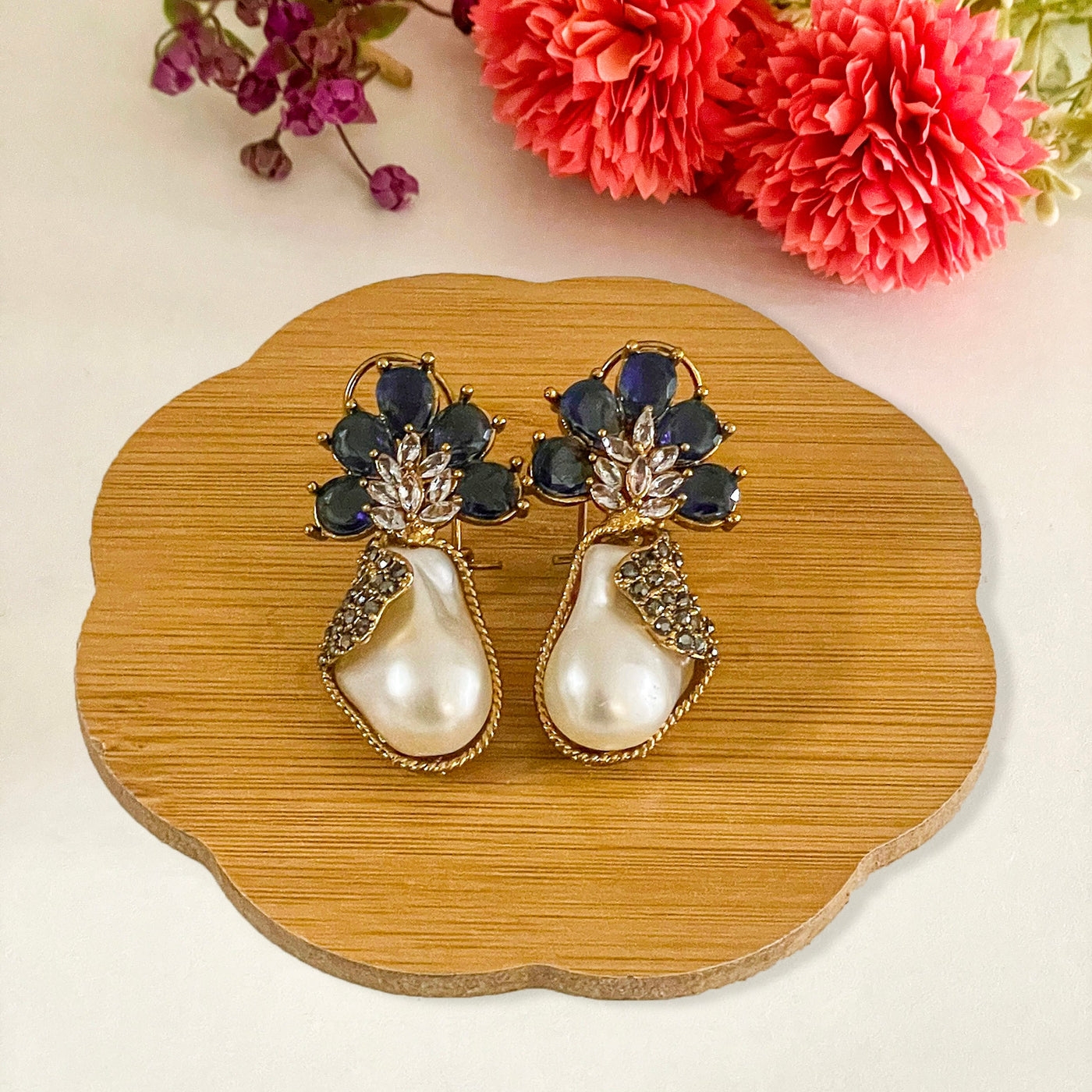 Duraiya Majesty Mother of Pearl Earrings | ER-71