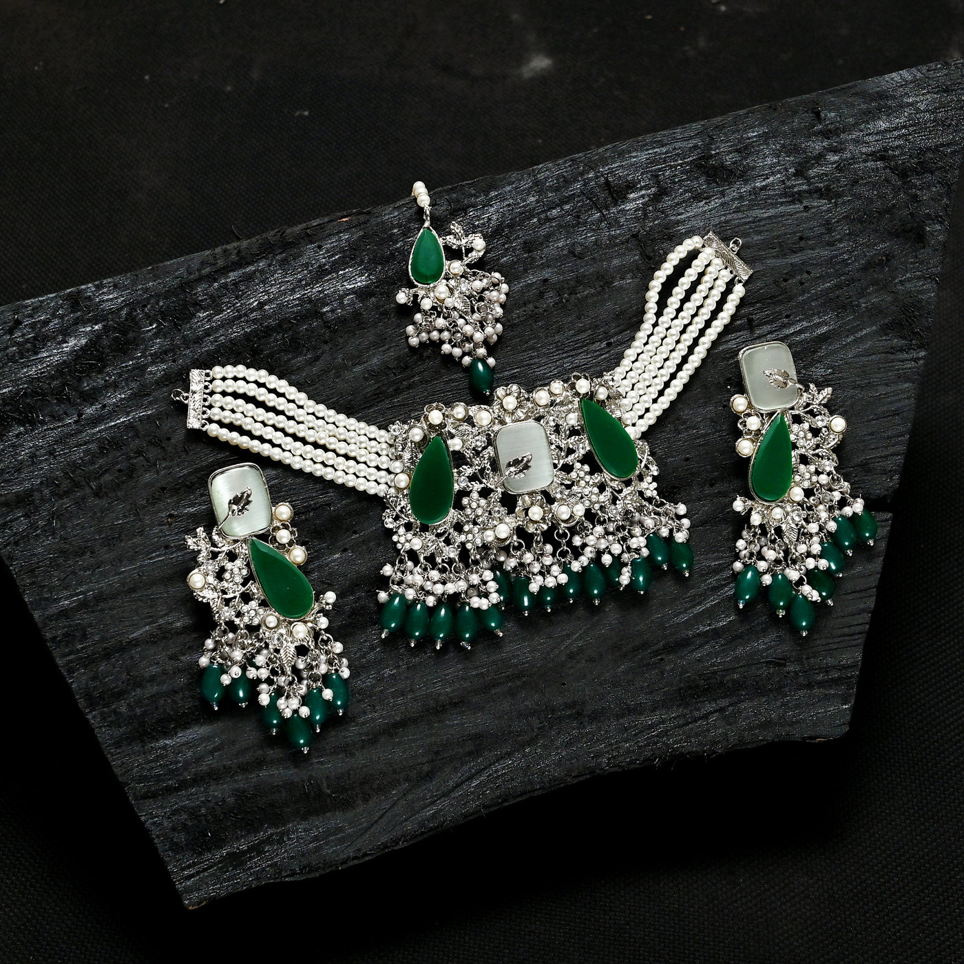 Emerald Pearl Enchantment Choker Set | CS-08
