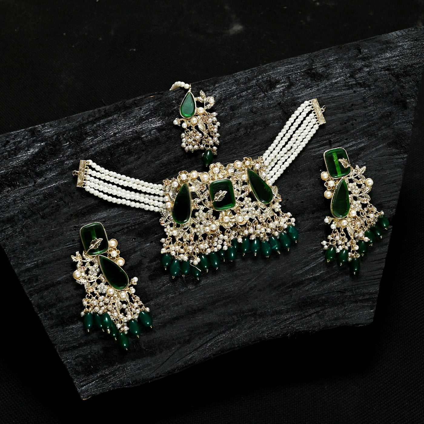 Emerald Pearl Enchantment Choker Set | CS-08